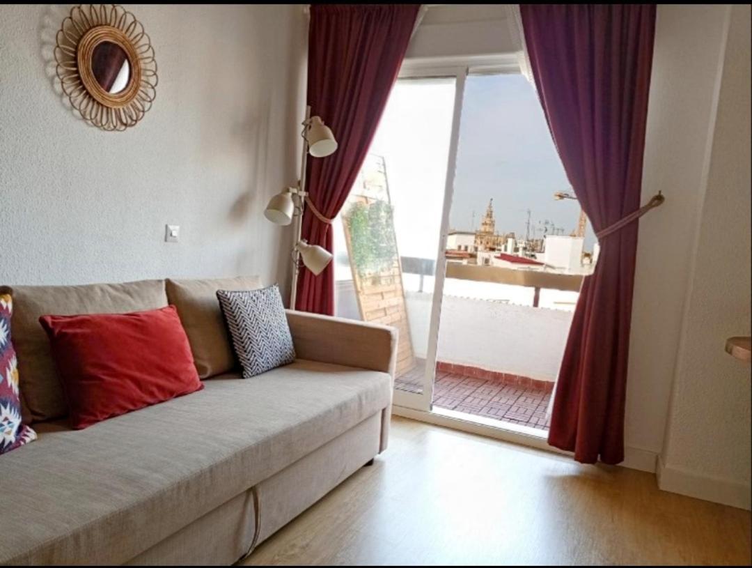 Cathedral View - Triana Apartment סביליה מראה חיצוני תמונה